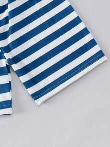 Conjunto de 2 piezas de camiseta de manga corta de cuello redondo y pantalones cortos con estampado de bandera estadounidense, estilo informal para niños