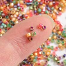 1000pcs Shiny Golden Cylindrical Seed Beads Tiny 2.5mm Japanese Craft Glass Round Loose Sapcer Beads For Diy Tassel Vintage Bracelet Necklace Jewelry Making