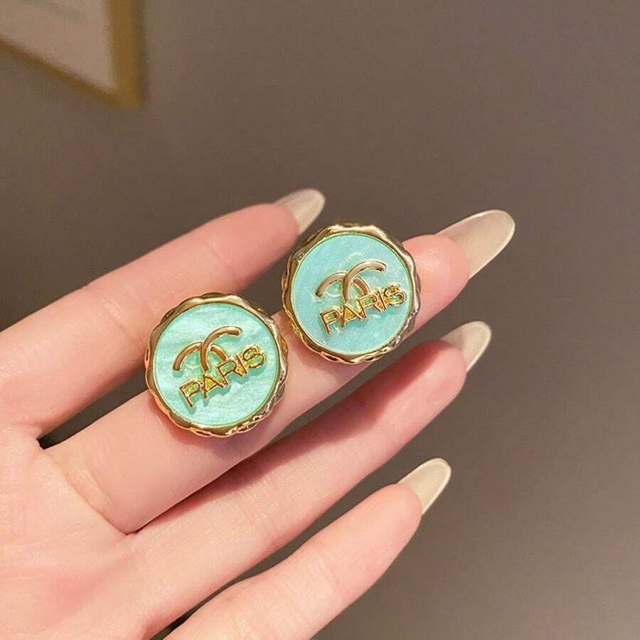 1 pieza Pendientes mini malist estilo letra - Diseño único , lujo discreto para mujeres