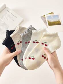 4 Pairs Of Women's Sweet Cute Cherry Pattern Simple Short Socks Ankle Socks Crew Ruffle Edged Socks, Christmas Gift, Girls Socks, Fashion Ins Style Comfortable White Socks In Random Colors, Suitable For All Seasons, For Summer&Fall&Winter