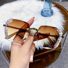1 pièce Lunettes de mode avec protection UV embellies de strass carrés, look de luxe chic européen et américain