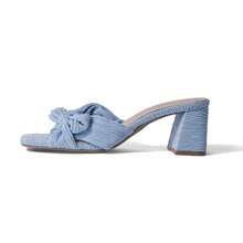 Women's Black Blue Coral Pink Bow Heel Mules – Pleated Fabric Square Toe Block Heel Slip-On Sandals [Size Up Half Size] - 藍色 - 查看 3