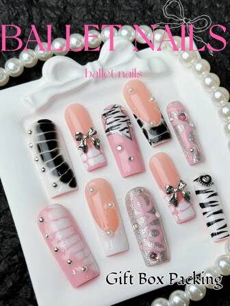 10片手工粉色和白色方形按压指甲。手绘鳄鱼图案和夏季斑马图案五角星。时尚闪亮法式假指甲，适合女士和女孩。手绘情人节爱心图案。适合放入小型化妆旅行包。