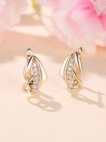 Vanel 2 Pcs Of Fashionable Palace Style Small And Exquisite Floral Design Earrings, Geometric Hollow Golden Earrings, Suitable For Women's Daily, Party, Gift Decoration