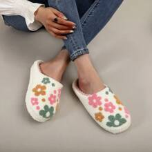 1 par de pantuflas mullidas de tela con diseño de flores, plantas, frutas y verduras, para usar en casa y días festivos con suela blanda para interiores, de colores blanco y rojo para otoño/invierno