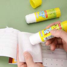 1/5 szt. Klej w sztyfcie o wysokiej lepkości, klej do domu i biura, do papieru artystycznego DIY, kart fotograficznych, papeterii