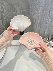 1pc Shell Soap Box,Plastic Soap Box Creative Bathroom Soap Box For Non-Perforated Bathrooms, Automatic Draining Box. Elegant Shell-Shaped Soap Dish, Self-Draining Soap Stand, Bathroom Shower, Kitchen Countertop Decoration, Soap Tray To Keep Soap Dry, Bathroom Soap Box Ornament - Multicolor - View 3