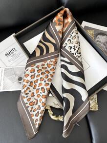 1 Stück eleganter Hijab mit Blumenprint aus Faux-Seide Quadrat Schal, neuer leichter Halstuch Accessoire für Frühling und Sommer Mode Haarzubehör lässiger Kopftuch Softbänder