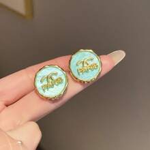 1 pieza Pendientes mini malist estilo letra - Diseño único , lujo discreto para mujeres