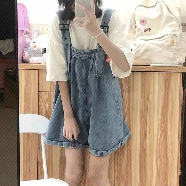 新作登場！2025年春夏 カジュアル可愛いデニムサロペットショートパンツ 春夏にぴったりのゆったりシルエットで小柄さんにもおすすめ、春夏秋冬に最適な百搭デザインのサロペットショートパンツ、若々しさを強調する新作デザインのリラックスフィットサロペット - ブルー - 見る 10