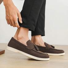 Men's Casual Slip-On Loafers With Tassels, Slouchy Slip-On Moccasins, Lightweight & Comfortable Driving Shoes