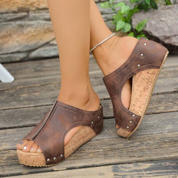 Metal Spikes Are The Finishing Touch! Mary Jane Fisherman Beach Shoes, Breathable Synthetic Leather Open Design, Woven Texture * Non-Slip Sole, Women's Wedge Heel Thick-Soled Sandals, Full Of Outdoor Holiday Atmosphere