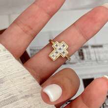 Anello aperto minimalista con croce dorata, intarsiato in rame con zircone cubico, gioiello religioso personalizzato da donna, adatto per uso quotidiano/credenti religiosi