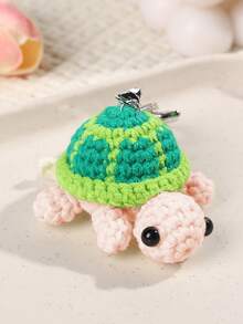1个可爱手工钩织小乌龟钥匙扣，迷你针织小乌龟吊坠挂件，女士钥匙圈挂饰，包包挂饰，汽车包包挂饰，送给老师、朋友、姐妹的礼物创意