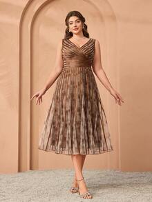 V-Neck Printed Ruffle Hem High-End Evening Gown