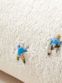 1pc Plush Tiger Shaped Area Rug - Soft, Non-Slip, Super Absorbent, Suitable For Bedroom, Living Room Or Bathroom, Machine Washable, Bath Mat, Decorative Rug, Bedroom Decor, Small Rug, Carpet, Home Decor, Living Room Rug, Living Room Small Rug, Bedroom Rug, Living Room Home Decor