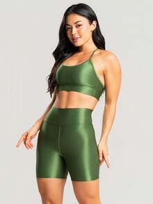 Women's Ribbed Gym Top And Shorts Fitness Set With Premium Shine - Green - View 2