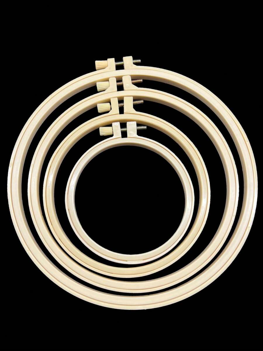 4 khung thêu nhựa - Dùng cho thêu tay, thêu chữ thập, khung may nhẹ, dụng cụ DIY, khung căng vải thêu, kích thước 12cm/15.5cm/19.5cm/23.3cm - Màu be - Xem 1