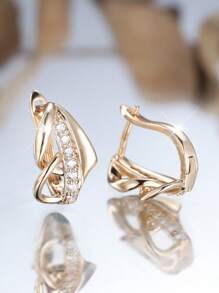 Vanel 2 Pcs Of Fashionable Palace Style Small And Exquisite Floral Design Earrings, Geometric Hollow Golden Earrings, Suitable For Women's Daily, Party, Gift Decoration