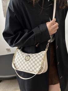 2025年新款时尚经典PU防水面料M字母印花设计金属链条装饰单肩斜挎包。适合购物、钱包、学生、年轻女性、办公室女性。非常适合办公室、大学、工作、商务、通勤、户外活动、旅行和野餐。 - 米色 - 查看 2
