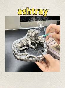 1pc Silver Resin Creative Animal Design Decorative Ashtray For Home And Living Room. Suitable As A Holiday Gift Or As A Gift For Your Boyfriend.
