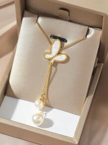 Colar Pendente com Borboleta de em Camadas, Design de Nicho, Luxo, Fashion, Zircônia Cúbica Embutida, Adequado para Uso Diário