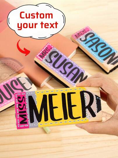 Un borrador de pizarra personalizable con múltiples estilos para elegir, incluyendo un diseño de lápiz personalizado, tamaño 5,5x12,5 cm - Personaliza el nombre del maestro en el borrador de pizarra, un gran regalo para el comienzo de la escuela y la temporada de vuelta a clases, material de madera: elaborado para un uso duradero con un acabado de madera elegante, suministros escolares