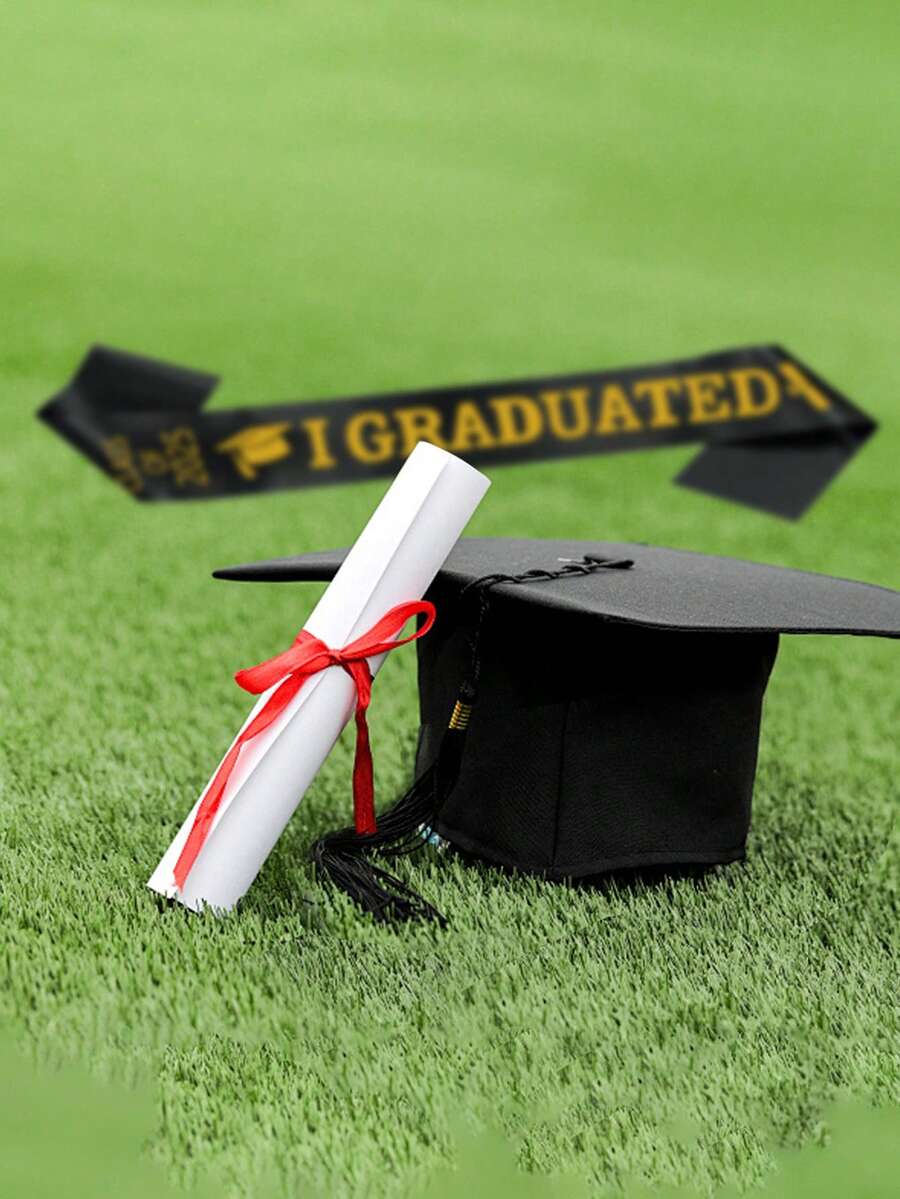 2025 Graduation, 'I Graduated' Stain Sash And Graduation Cap With 2025 ...