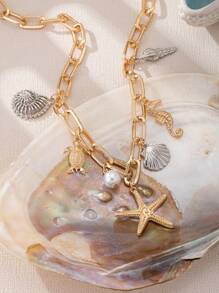 1pc Metallic Ocean Creature Pendant & Faux Pearl Chunky Chain Necklace, Suitable For Women Beach Vacation Outfit