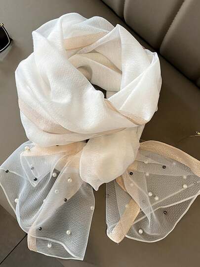 1条仿丝绸珍珠装饰女士围巾/披肩，适合日常穿搭。