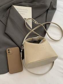 女士迷你手提包，新款小众纯色可锁化妆包，软皮单肩斜挎饺子方包，时尚简约小钱包