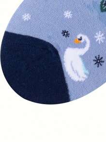 1 par de calcetines azul claro para mujeres - Cisne invernal con patrón de copos de nieve, suaves y elásticos para mayor comodidad, lavar a mano, accesorios de moda para clima frío, calcetines navideños para un ajuste cómodo