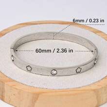 Retro Kubanisches Mode Edelstahl einzigartiges Armband, geeignet für Frauen zum ganzjährigen tragen
