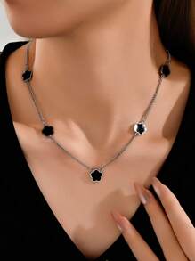 MONALLY 1pc Lucky Five Leaf Clover Design Charm Pendant Necklace For Women Stainless Steel Jewelry Surprise Gift For Valentine's Day, Birthday, Mother, Girlfriend Or Daughter