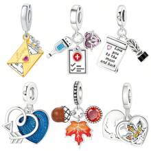 1 Stück silberplattierter Charm Liebeselement Ahornblatt Herz Anhänger Charm für Original Armband Halskette DIY Schmuckherstellung, passend als Geschenk für Frauen zum Geburtstag