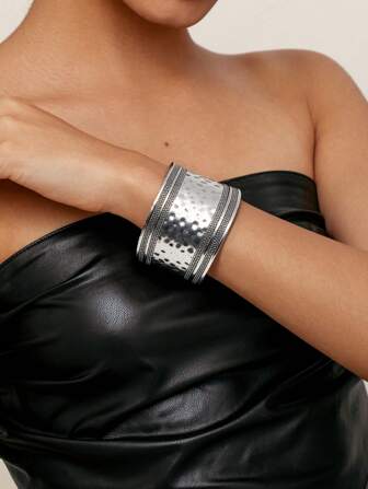 1 pezzo Bracciale retrò di lusso elegante dallo stile boho con decorazione geometrica, adatto per le donne da indossare in modo casual, per appuntamenti o in ogni occasione