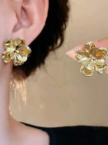 1 Paar zarte Ohrringe mit Blumenmuster, minimalistisch und schick, geeignet für den täglichen Gebrauch und festliche Anlässe für Frauen