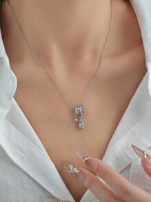 1pc Minimalist Elegant Pineapple Zirconia Pendant Necklace, Suitable For Men And Women Daily Wear, Perfect For Summer Travel, Graduation Season, Valentine's Day Gift