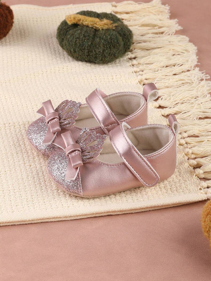 1 Pair Baby Girl Shoes With Bowknot, Hook And Loop Closure, Cute Glitter Crown Design, Versatile Round Toe Flat Shoes, Suitable For Spring And Autumn, 0-6 Months - Pink - View 1