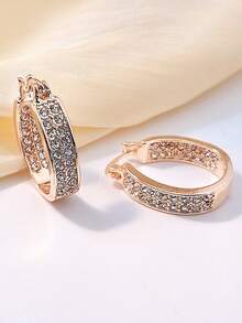 1 对时尚简约女士锆石环形耳环