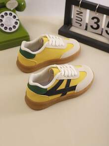 1 双儿童拼色时尚运动鞋，设计百搭，适合男孩和女孩，适合派对、聚会、旅行和度假 - 黃色 - 查看 7