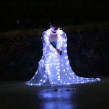 LED 斗篷发光蝴蝶翅膀，适用于庆祝、派对、复活节、婚礼、表演、夜总会、舞台表演、模特表演，带指挥棒，由 3 节 AA 电池供电，适合成人 59-68 英寸，青少年 43-55 英寸