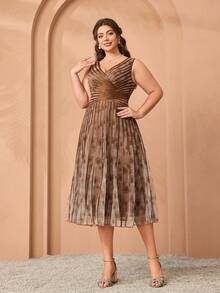 V-Neck Printed Ruffle Hem High-End Evening Gown