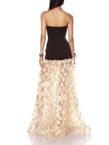 Women's Sexy Mesh Splice Bandeau Backless Floral Decor Form-Fitting Dress, Sleeveless, Fitted, For Runway, Wedding Party, Formal Occasion - Black - View 3