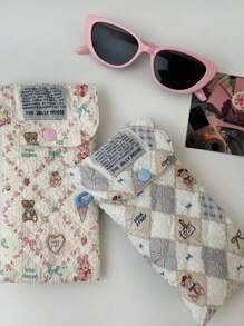 1Pc Cute Heart& Bear Pattern Quilting Glasses Bag ,Travel Glass Pouch ,Girls Glasses Storage Box, Sunglasses Accessories Featuring A Cute Print Style, Cartoon Design, And A Girlish Heart Pattern, Perfectly Protecting Sunglasses And Making It A Great Gift For Summer Vacation ,Journey