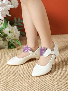 注：儿童/女童白色高跟鞋