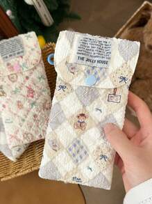 1Pc Cute Heart& Bear Pattern Quilting Glasses Bag ,Travel Glass Pouch ,Girls Glasses Storage Box, Sunglasses Accessories Featuring A Cute Print Style, Cartoon Design, And A Girlish Heart Pattern, Perfectly Protecting Sunglasses And Making It A Great Gift For Summer Vacation ,Journey