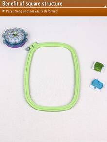 1 件矩形多色 DIY 刺绣箍，采用优质 ABS 材料制成，带有凹槽设计，可牢固固定刺绣面料，适用于万圣节、圣诞节装饰、书桌、床头、手机钥匙扣、包包挂件、汽车吊坠，适合儿童和成人刺绣工艺品