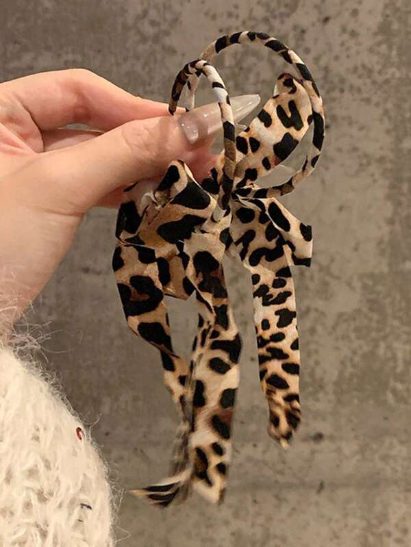 1 Pair Bestselling Leopard Print Ribbon C-Shape Edgy Fabric Wrapped Hoop Earrings, Suitable For Women's Daily And Festival Wear
