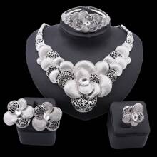 Middle East 1 Set Of 5 Retro Hollow Golden Zinc Alloy Jewelry Set Necklace Earrings Ring Bracelet For Ball And Daily Wear